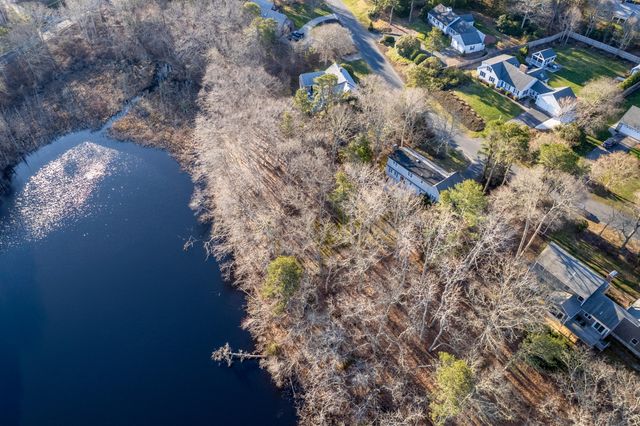 32 Indian Field Drive, East Dennis, MA 02641