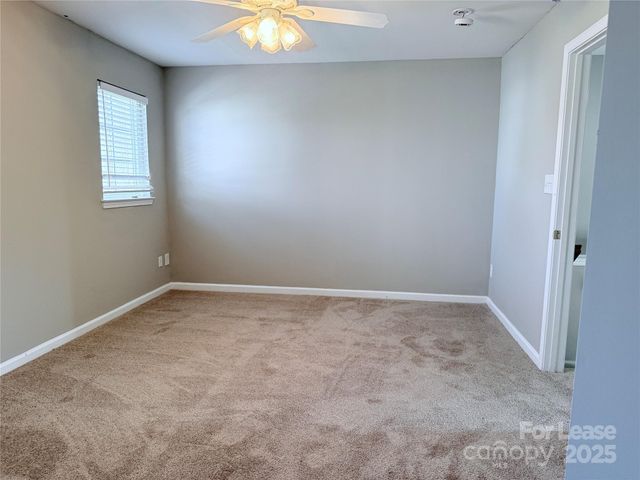 4917 Sunburst Lane, Charlotte, NC 28213