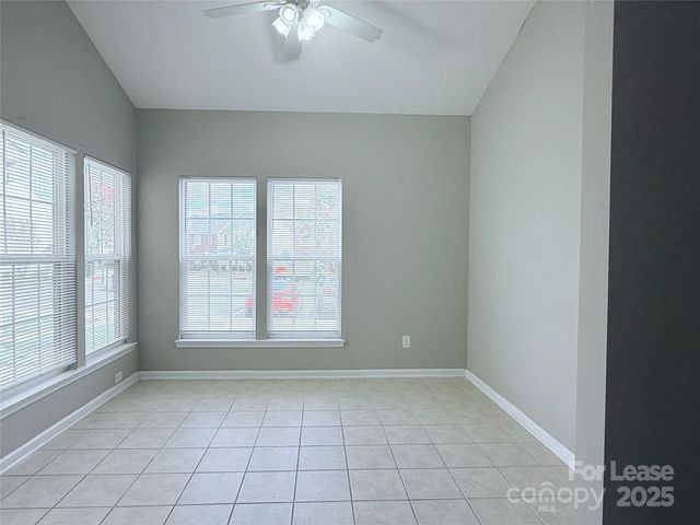 4917 Sunburst Lane, Charlotte, NC 28213