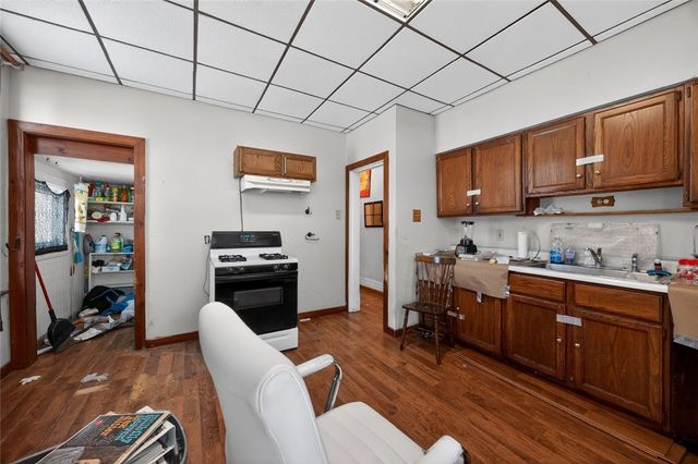 102 Allegheny Ave, Cheswick, PA 15024