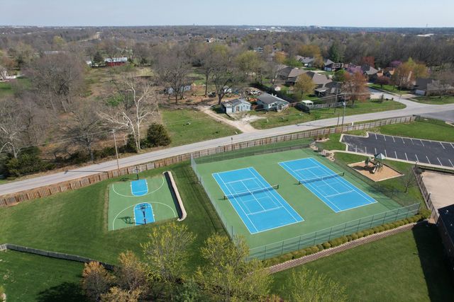 5940 S Hearthstone Court, Springfield, MO 65810