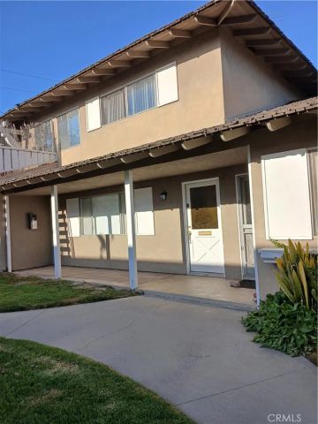 7561 Amazon Lane 3, Huntington Beach, CA 92647