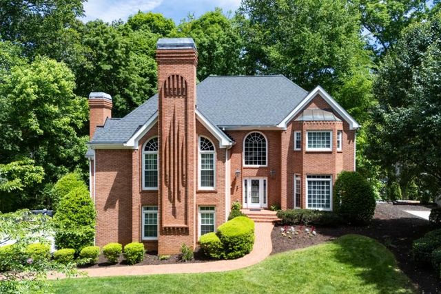 1347 Waterford Green Close, Marietta, GA 30068