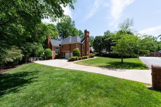 1347 Waterford Green Close, Marietta, GA 30068