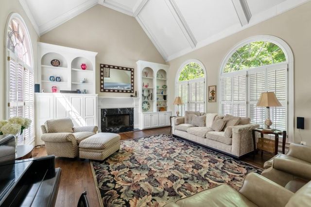 1347 Waterford Green Close, Marietta, GA 30068