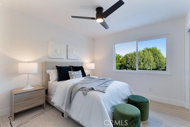 10900 Remmet Avenue, Chatsworth (los Angeles), CA 91311