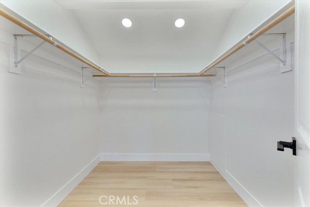 10900 Remmet Avenue, Chatsworth (los Angeles), CA 91311