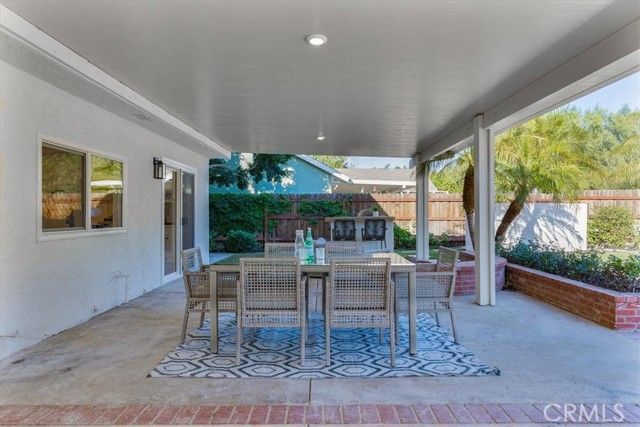 10900 Remmet Avenue, Chatsworth (los Angeles), CA 91311