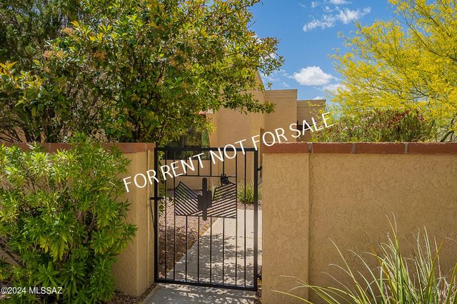 936 E Camino Diestro, Oro Valley, AZ 85704