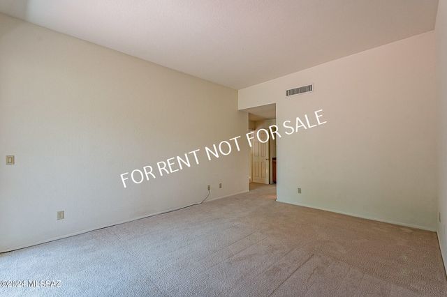 936 E Camino Diestro, Oro Valley, AZ 85704