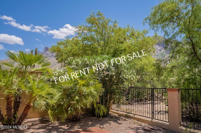 936 E Camino Diestro, Oro Valley, AZ 85704
