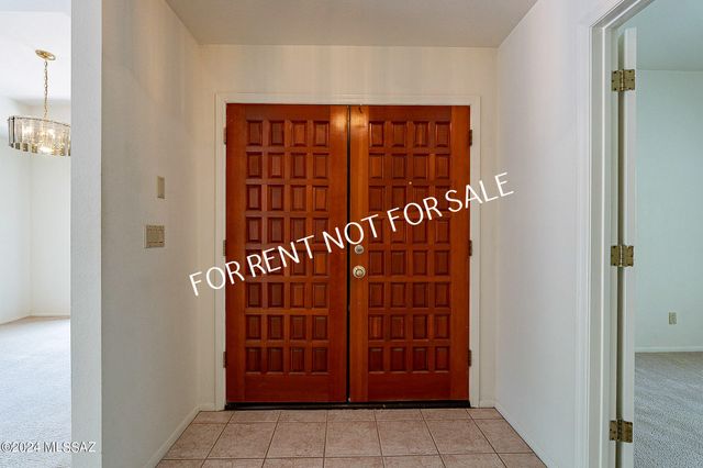 936 E Camino Diestro, Oro Valley, AZ 85704