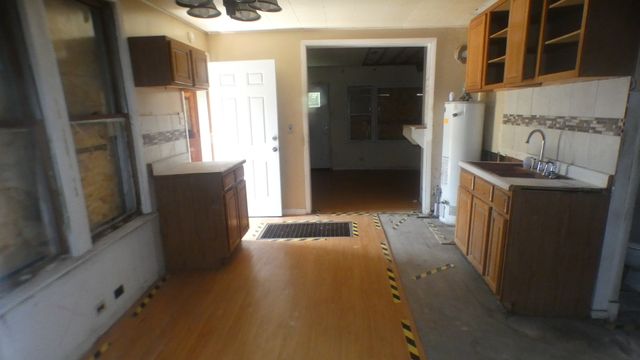 4053 Rose Avenue, Lyons, IL 60534