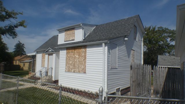 4053 Rose Avenue, Lyons, IL 60534