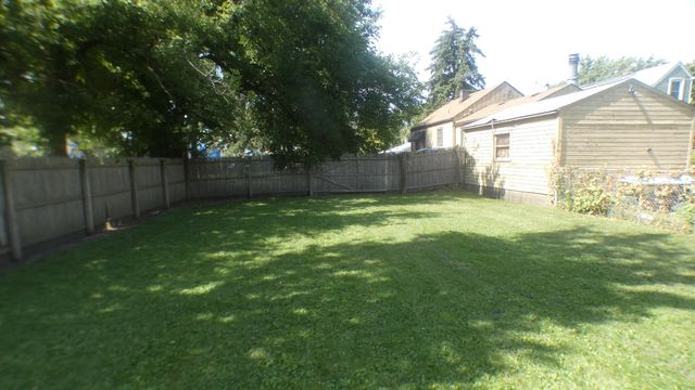 4053 Rose Avenue, Lyons, IL 60534