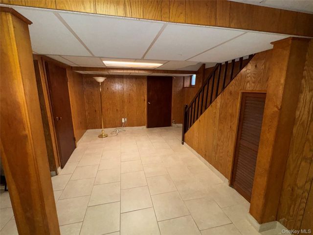 254-28 Walden Avenue, Great Neck, NY 11020