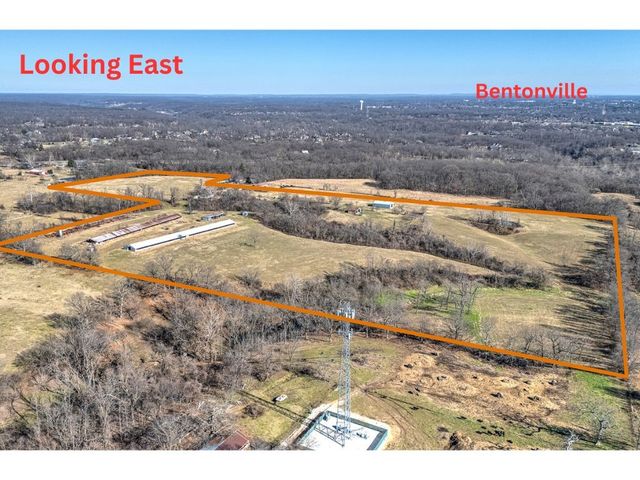 801 Arlin Lane, Centerton, AR 72719