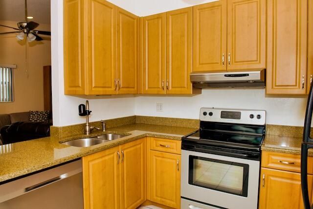 10551 Country Club Terrace, Boca Raton, FL 33428