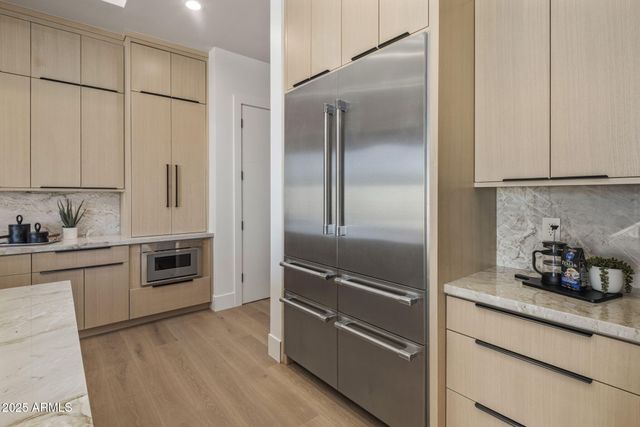 3374 E AQUARIUS Court, Chandler, AZ 85249