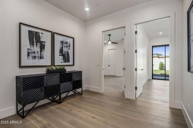 3374 E AQUARIUS Court, Chandler, AZ 85249