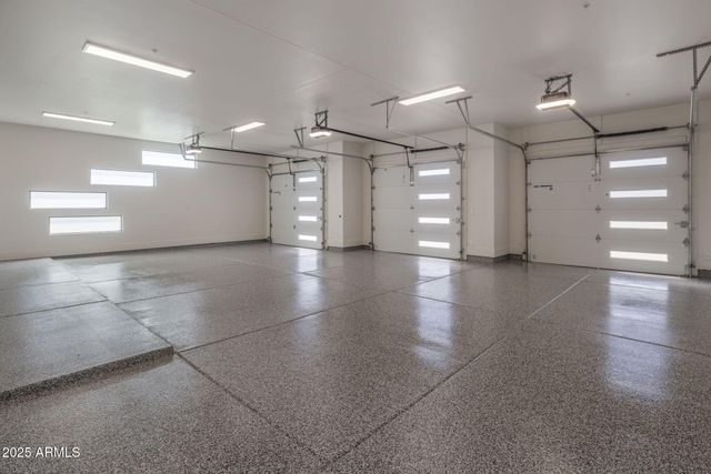 3374 E AQUARIUS Court, Chandler, AZ 85249