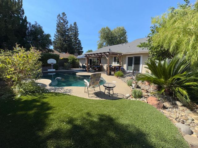 11174 Pit River Ct, Rancho Cordova, CA 95670