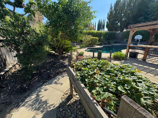 11174 Pit River Ct, Rancho Cordova, CA 95670