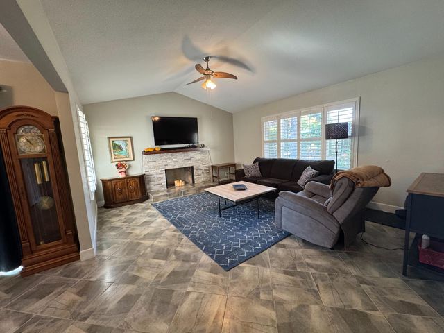 11174 Pit River Ct, Rancho Cordova, CA 95670