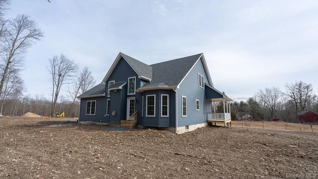 43 Malloy Road, Wallkill, NY 12589