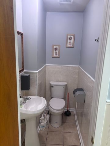 3224 W Armitage Avenue, Chicago, IL 60647