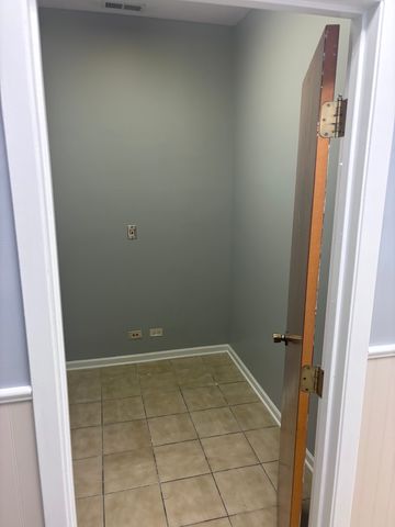 3224 W Armitage Avenue, Chicago, IL 60647