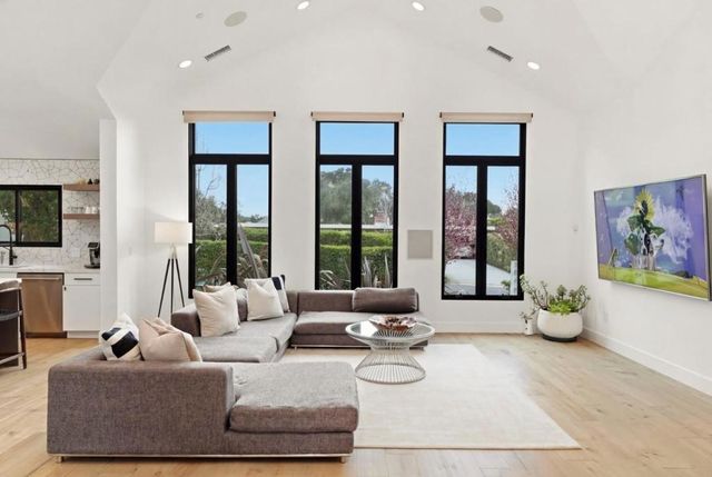 588 Craig Road, Hillsborough, CA 94010