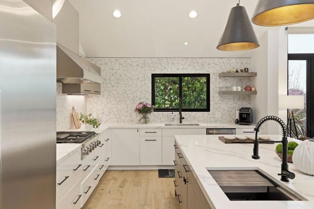 588 Craig Road, Hillsborough, CA 94010