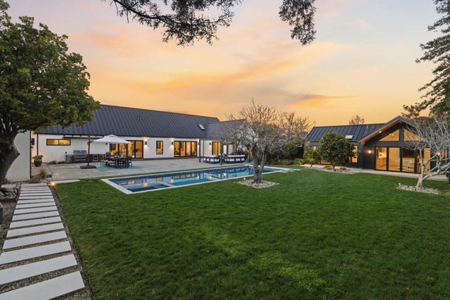 588 Craig Road, Hillsborough, CA 94010