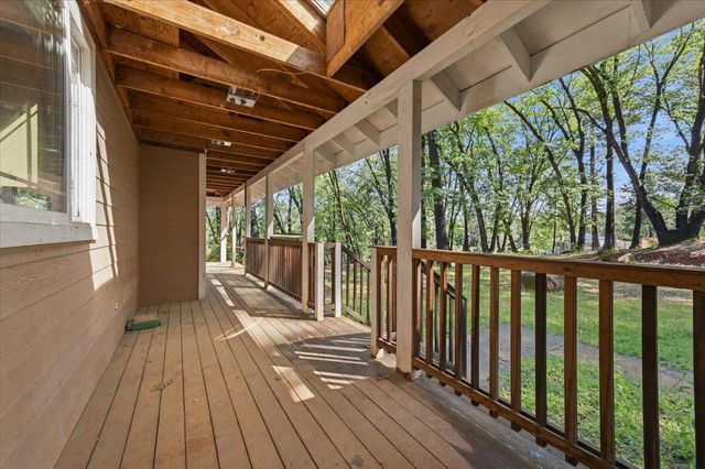 16519 Bristow Ct, Grass Valley, CA 95949
