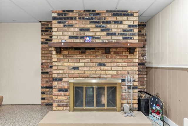 1101 Mcdougal Road, Mahomet, IL 61853