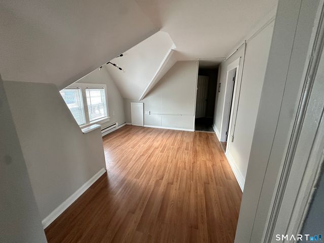 76-78 Sanford Avenue 3rd Fl, Bridgeport, CT 06604