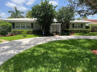2533 NE 21st Ter, Lighthouse Point, FL 33064