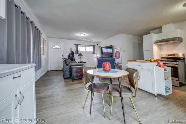 1592 Mollie Street, Ypsilanti, MI 48198