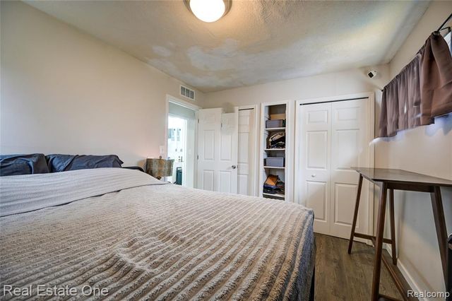 1592 Mollie Street, Ypsilanti, MI 48198