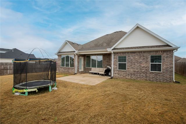 7508 Charlotte Avenue, Springdale, AR 72762