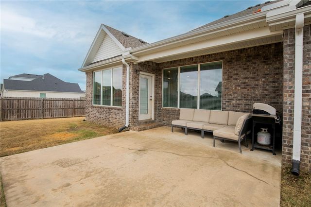 7508 Charlotte Avenue, Springdale, AR 72762