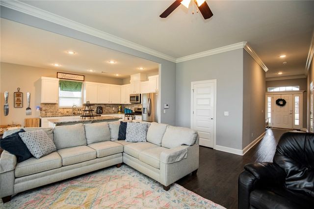 7508 Charlotte Avenue, Springdale, AR 72762