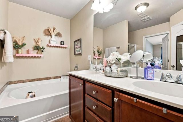 3429 Sardis Bend Drive, Buford, GA 30519
