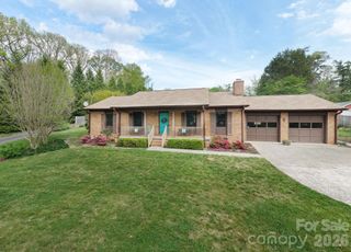 15 Pinedale Road, Asheville, NC 28805