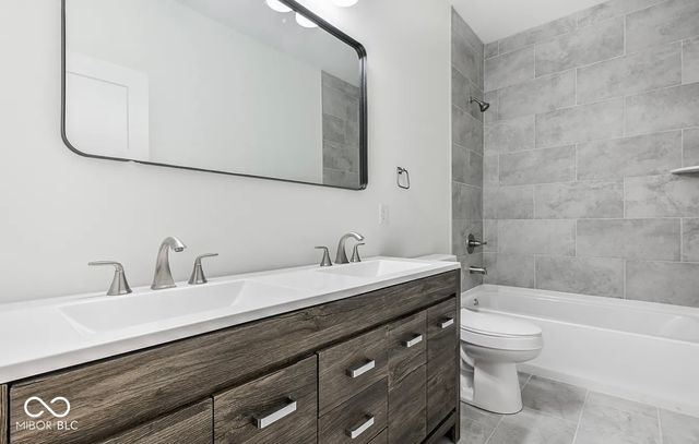 2702 Winthrop Avenue, Indianapolis, IN 46205