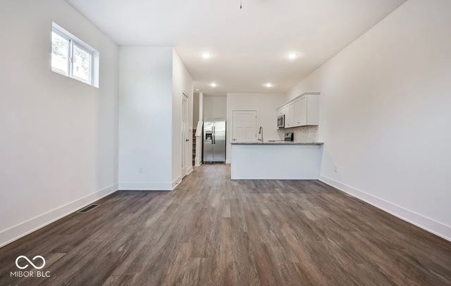 2702 Winthrop Avenue, Indianapolis, IN 46205