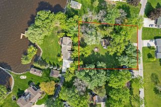 2742 SHOREHAVEN LANE, Oshkosh, WI 54904