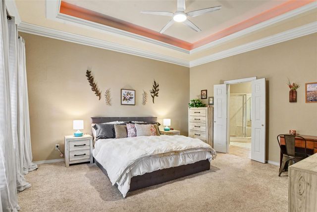 4 Griffith Court, Terrell, TX 75160