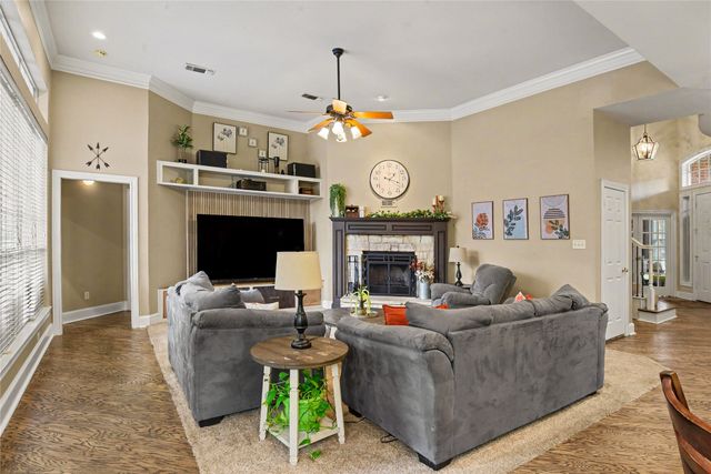 4 Griffith Court, Terrell, TX 75160